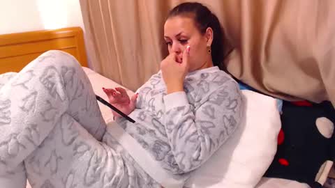 Snapshot of jessiestar3 chatting on 03-24-26, 03:39 jessiestar3 online show from 03-24-26, 03:39