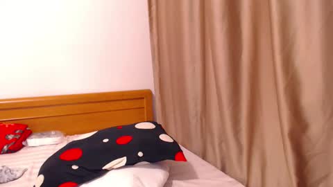 Snapshot of jessiestar3 chatting on 03-25-26, 03:45 jessiestar3 online show from 03-25-26, 03:45