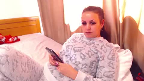 Snapshot of jessiestar3 chatting on 03-26-26, 10:10 jessiestar3 online show from 03-26-26, 10:10