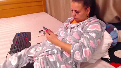 Snapshot of jessiestar3 chatting on 03-29-26, 12:54 jessiestar3 online show from 03-29-26, 12:54