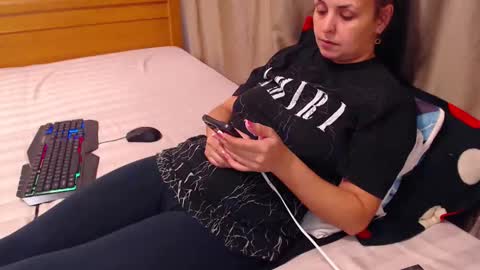 Snapshot of jessiestar3 chatting on 04-01-26, 07:55 jessiestar3 online show from 04-01-26, 07:55