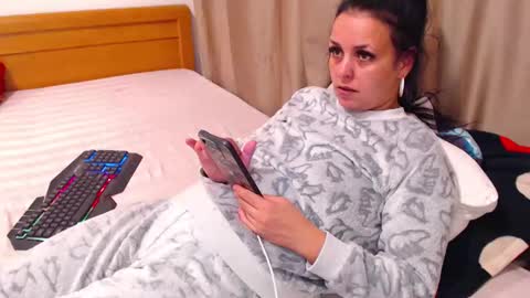 Snapshot of jessiestar3 chatting on 04-13-26, 07:41 jessiestar3 online show from 04-13-26, 07:41