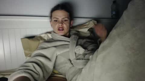 jessieryan online show from 01-17-26, 04:17