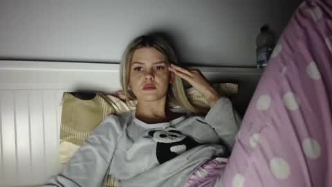 jessieryan online show from 01-18-26, 03:43