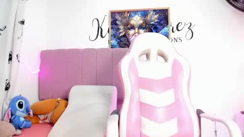 jessica online show from 06-04-26, 01:00