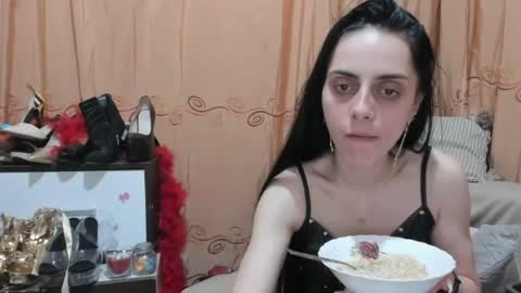 Snapshot of jessylonghair chatting on 06-12-26, 07:24 Jessylonghair online show from 06-12-26, 07:24