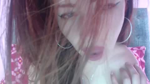 Snapshot of jessymoon00 chatting on 06-06-26, 03:06 jessy online show from 06-06-26, 03:06