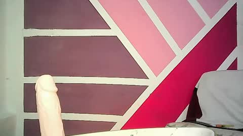 Ale online show from 05-14-26, 01:34