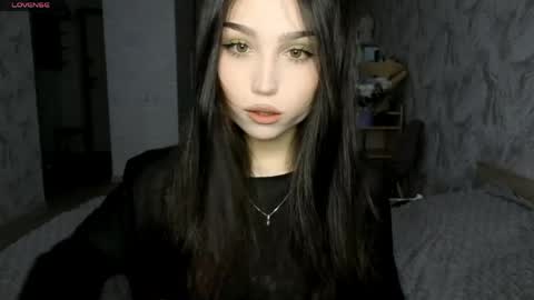 I am Gina ntmu Lets hit 10 Thumbs Up together online show from 05-21-26, 04:41
