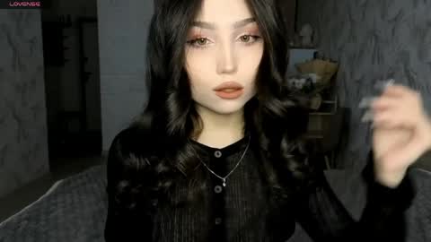 I am Gina ntmu Lets hit 10 Thumbs Up together online show from 05-24-26, 04:17