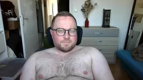 jeuneloup92 online show from 03-18-26, 04:54