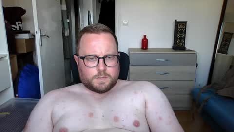 jeuneloup92 online show from 05-26-26, 04:36
