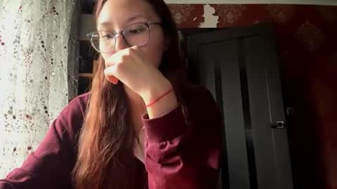 Mia online show from 06-22-26, 07:27