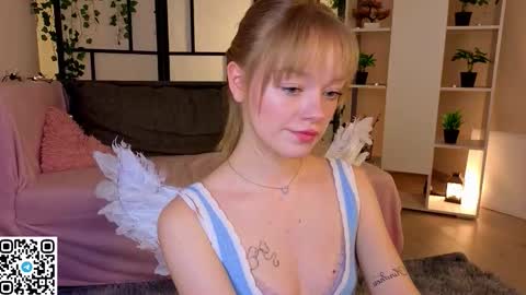 Gwen online show from 02-13-26, 09:11