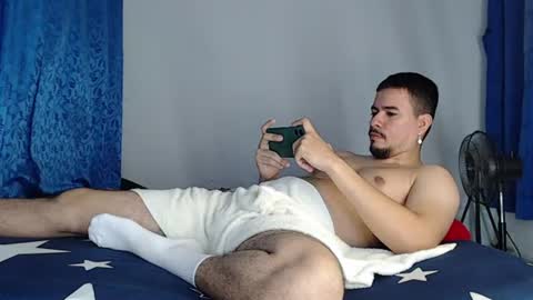 Snapshot of jeycob_happy97 chatting on 07-02-26, 12:21 Juan David online show from 07-02-26, 12:21
