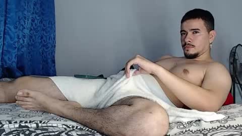 Snapshot of jeycob_happy97 chatting on 07-17-26, 12:28 Juan David online show from 07-17-26, 12:28