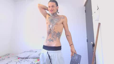 Snapshot of jeykob_23 chatting on 02-10-26, 06:23 JEYKOB online show from 02-10-26, 06:23