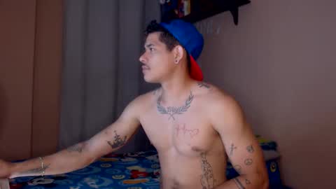 jffer_slhom online show from 04-15-26, 03:02