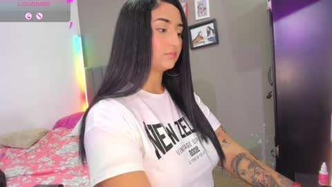 jhackelin  My independent account online show from 02-09-25, 02:49