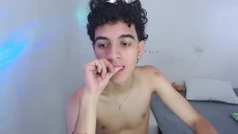 Snapshot of jhonay__cute chatting on 07-12-26, 08:44 jhonay__cute online show from 07-12-26, 08:44