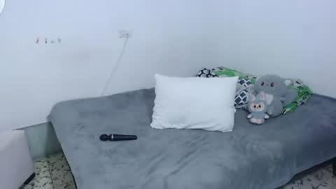 Snapshot of jhonay__cute chatting on 07-24-26, 03:21 jhonay__cute online show from 07-24-26, 03:21