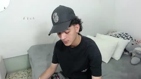 Snapshot of jhonay__cute chatting on 07-30-26, 01:37 jhonay__cute online show from 07-30-26, 01:37