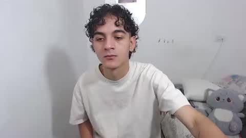 Snapshot of jhonay__cute chatting on 08-01-26, 04:28 jhonay__cute online show from 08-01-26, 04:28