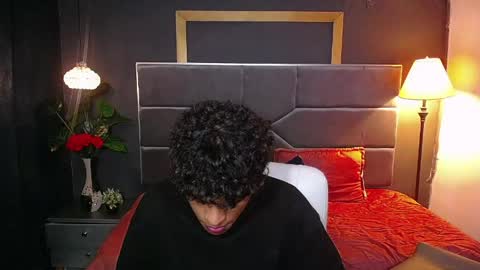 Snapshot of jhos_padill chatting on 04-30-26, 02:12 jhos online show from 04-30-26, 02:12