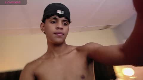 Snapshot of jhos_padill chatting on 05-11-26, 02:45 jhos online show from 05-11-26, 02:45