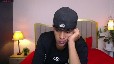 Snapshot of jhos_padill chatting on 05-19-26, 02:12 jhos online show from 05-19-26, 02:12