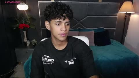 Snapshot of jhos_padill chatting on 07-18-26, 02:43 jhos online show from 07-18-26, 02:43