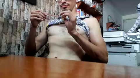 Snapshot of jhosuamoore chatting on 10-25-25, 05:08 Jhosuamoore online show from 10-25-25, 05:08