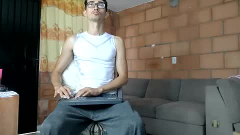 Snapshot of jhosuamoore chatting on 02-13-26, 12:12 Jhosuamoore online show from 02-13-26, 12:12