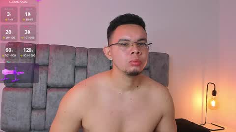 Snapshot of jhotta_foxx chatting on 06-20-26, 07:00 Jhonatan80 online show from 06-20-26, 07:00