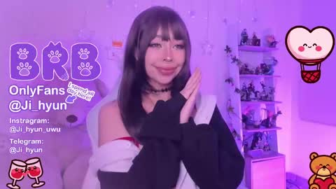 Snapshot of ji_hyun chatting on 05-16-26, 12:07 Ji online show from 05-16-26, 12:07