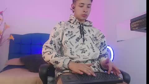 Snapshot of jim_whitte chatting on 12-02-24, 09:24 Jim Whitte online show from 12-02-24, 09:24