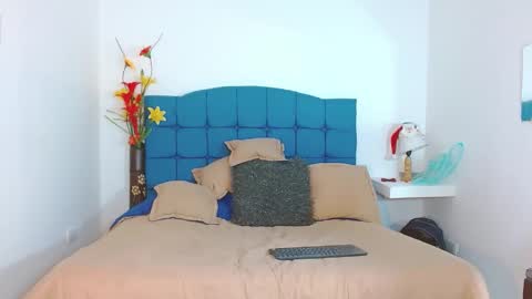 Snapshot of jim_whitte chatting on 12-24-24, 02:12 Jim Whitte online show from 12-24-24, 02:12