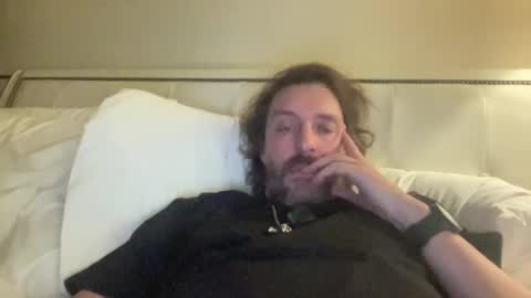 Snapshot of jimboo400 chatting on 11-03-25, 05:52 jimboo400 online show from 11-03-25, 05:52
