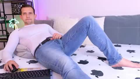Jimmy online show from 06-10-26, 07:51