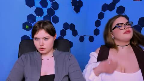 JInny  PVT IS OPEN  online show from 12-22-25, 03:03