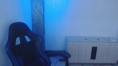 Snapshot of jinx_candy chatting on 01-16-26, 05:22 JINX CANDY online show from 01-16-26, 05:22