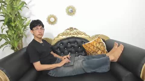 Jisusth online show from 07-11-26, 01:08