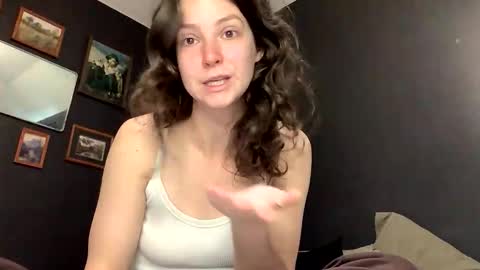 jlynn1997 online show from 04-13-26, 01:49