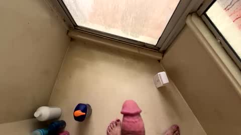 Snapshot of jm69044 chatting on 12-18-25, 02:23 jm69044 online show from 12-18-25, 02:23