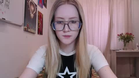 joan_kiss online show from 04-23-26, 12:29