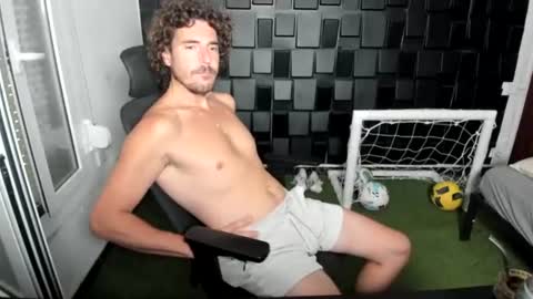 Snapshot of joaquin420_hot chatting on 07-15-26, 06:18 joaquin420_hot online show from 07-15-26, 06:18