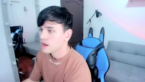 Snapshot of joe_jhonson chatting on 01-26-25, 05:23 joe jhonson online show from 01-26-25, 05:23