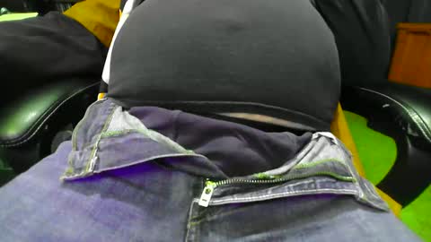 joeyballs123 online show from 12-17-25, 09:10