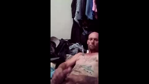 Snapshot of joeybcali79 chatting on 06-03-26, 03:17 joeybcali79 online show from 06-03-26, 03:17