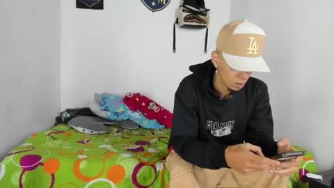 johan_and_antonella online show from 01-14-26, 01:55